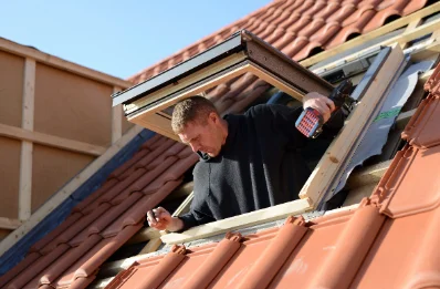 Pose de fenêtres de toit Velux à Bistroff